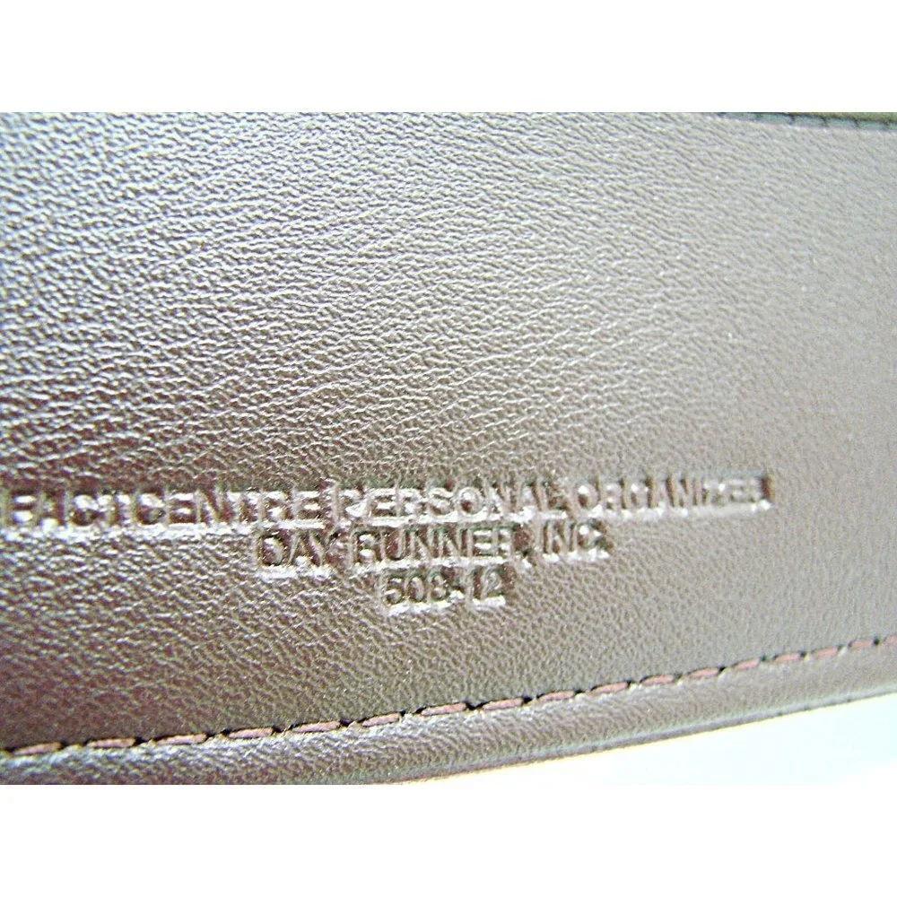 Dayrunner Snap Closure Fact Center Personal Organizer Planner Brown Burgundy